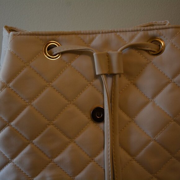Daisy Fuentes Women Quilted Nylon Backpack Cream NWT - Picture 9 of 11